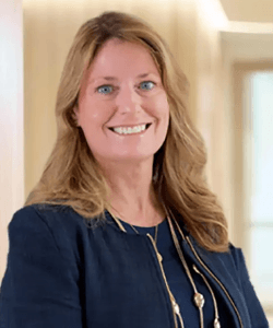 portrait image of helen kurincic